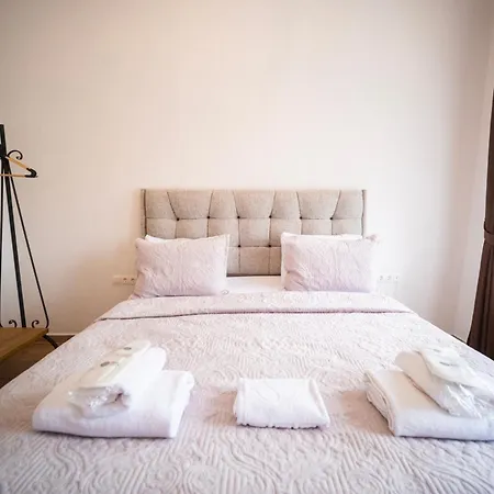 Ayaz Stone House Hotel *