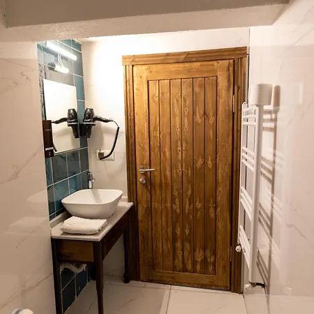 Ayaz Stone House Hotel *