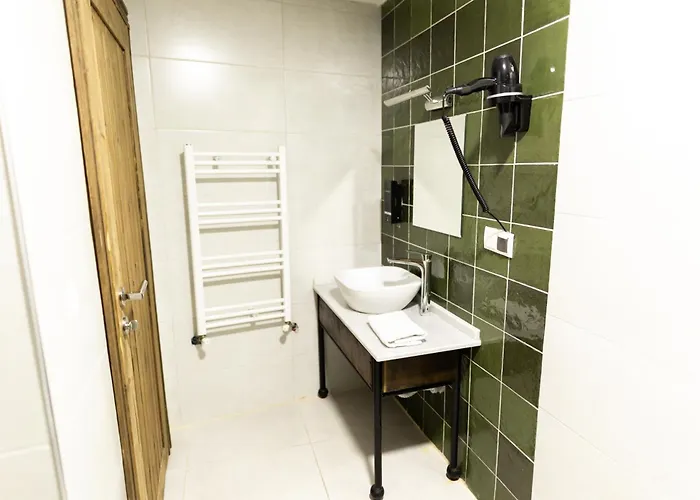 Ayaz Stone House 格雷梅